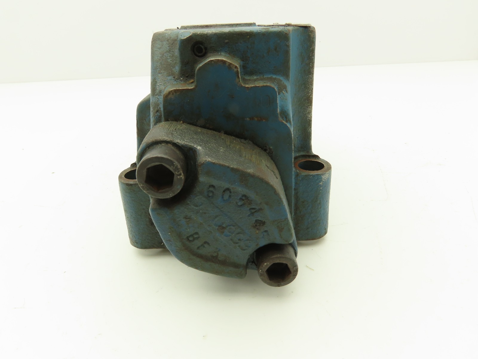 Rexroth 4WEH22E74/6EW110N-9ETK4 Hydraulic Directional Control Solenoid Valve