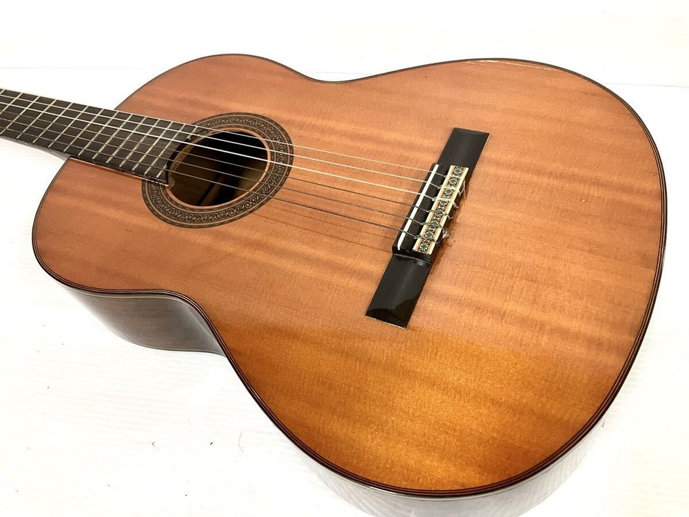 Yamaha G-150D Classical Guitar Hard Case
