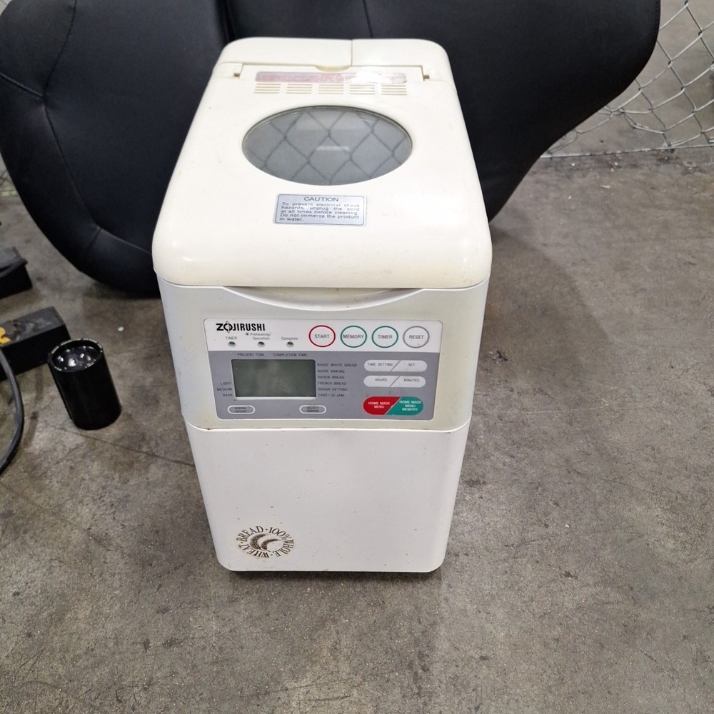 Zojirushi BBCC-S15 Automatic Bread Maker Machine White Tested Working