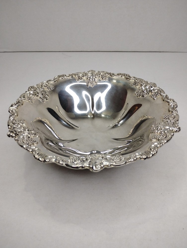 Wallace Silversmiths Fine Silver Plated Grand Baroque Bon Bon Candy Dish 8”