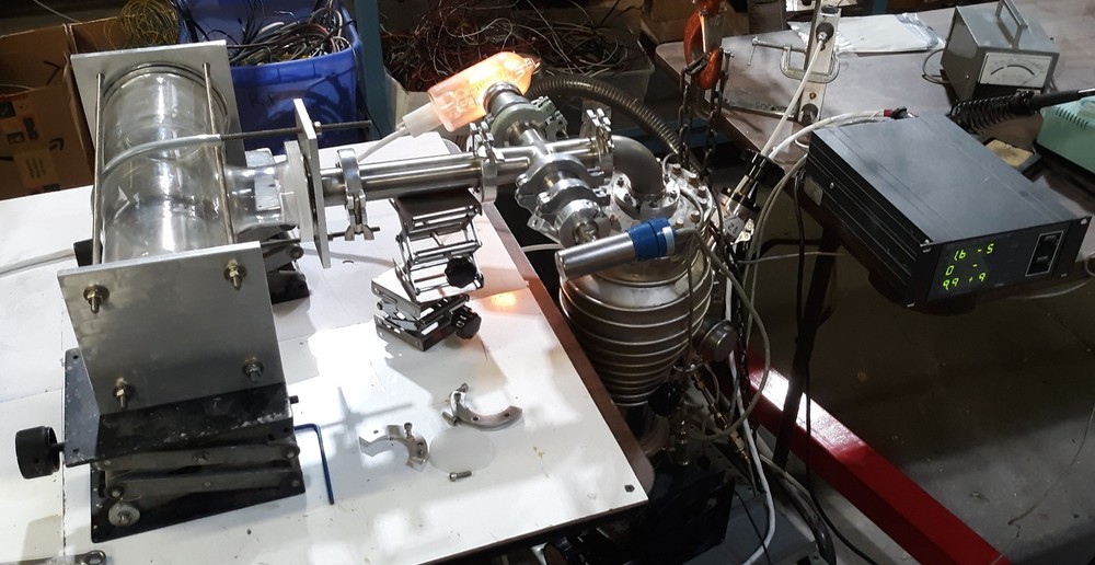 Transparent High Vacuum Chamber