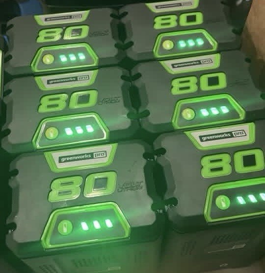 NEW GreenWorks Pro OEM 80V Volt 4Ah 4.0AH Lithium Ion Battery BAB727 2981102 ⚡️