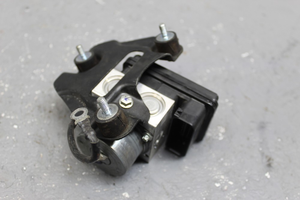 2018 KTM RC390 ABS PUMP UNIT MODULE 93542031100