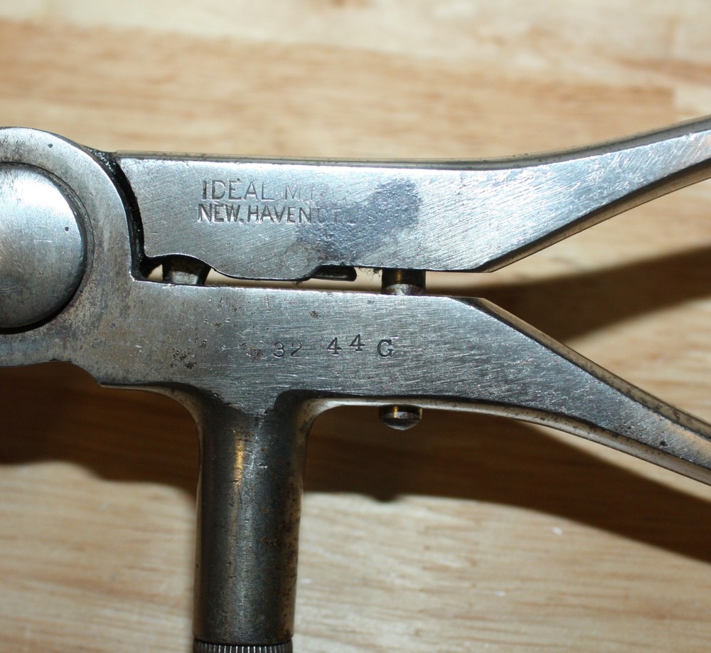 Ideal #2 Loading Tool .32-44G Antique Gallery Loading Tool