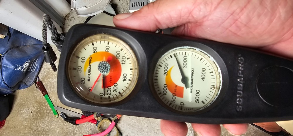 Scubapro MK10 + D350 Regulator Set w/ Console (SPG / Depth / Compass)