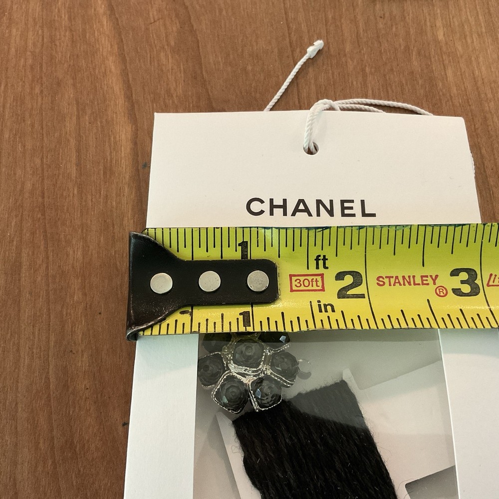 Authentic Chanel Flower Design CC Logo button & Thread NEW