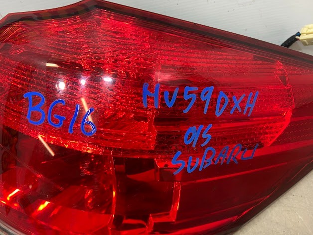 2009 SUBARU OUTBACK DRIVER SIDE RIGHT OUTER REAR LIGHT REF: BG16