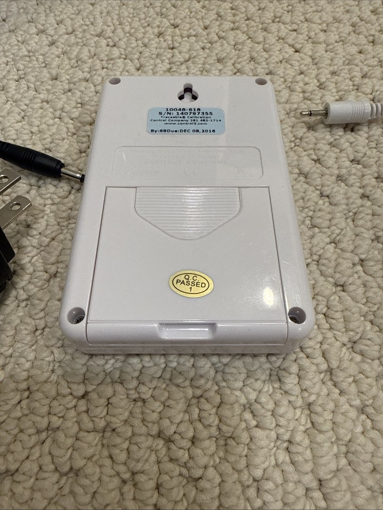 VWR Traceable Excursion-Trac Data logger Thermometer 10048-618 With Probe