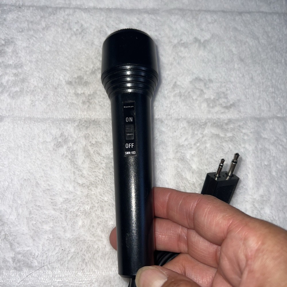 Sankyo wired black Microphone