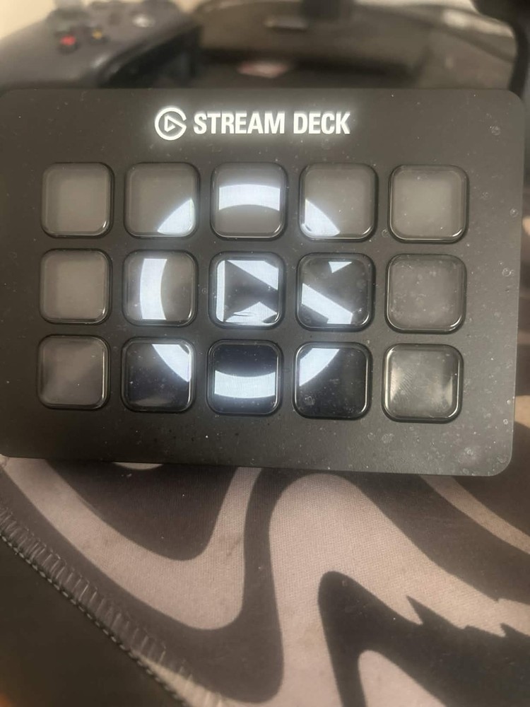 Elgato Stream Deck Live Content Creation Controller - Black, 15 Keys