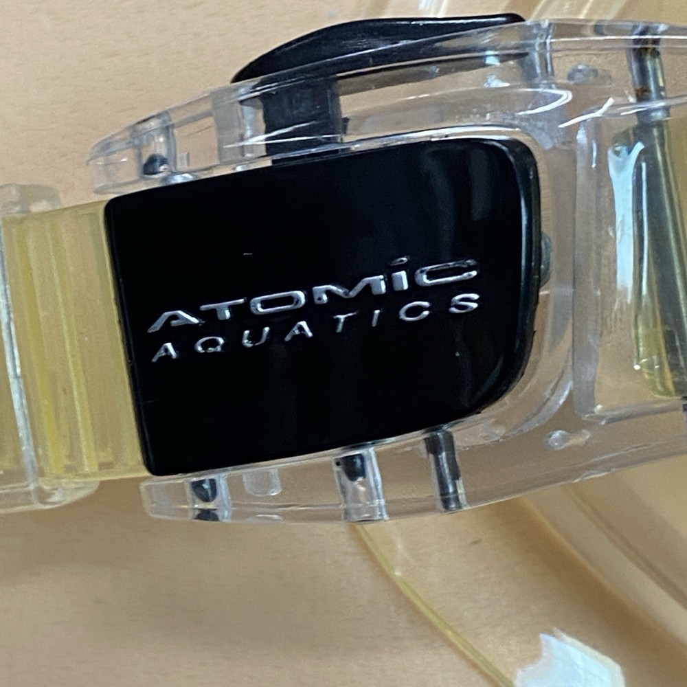 Atomic Aquatics SubFrame Scuba Diving Mask with Case Medium Clear E2