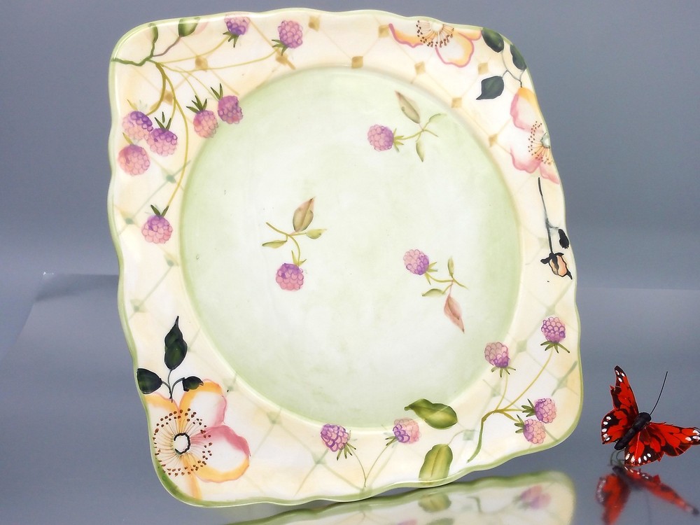 Tracy Porter Cake Stand Evelyn