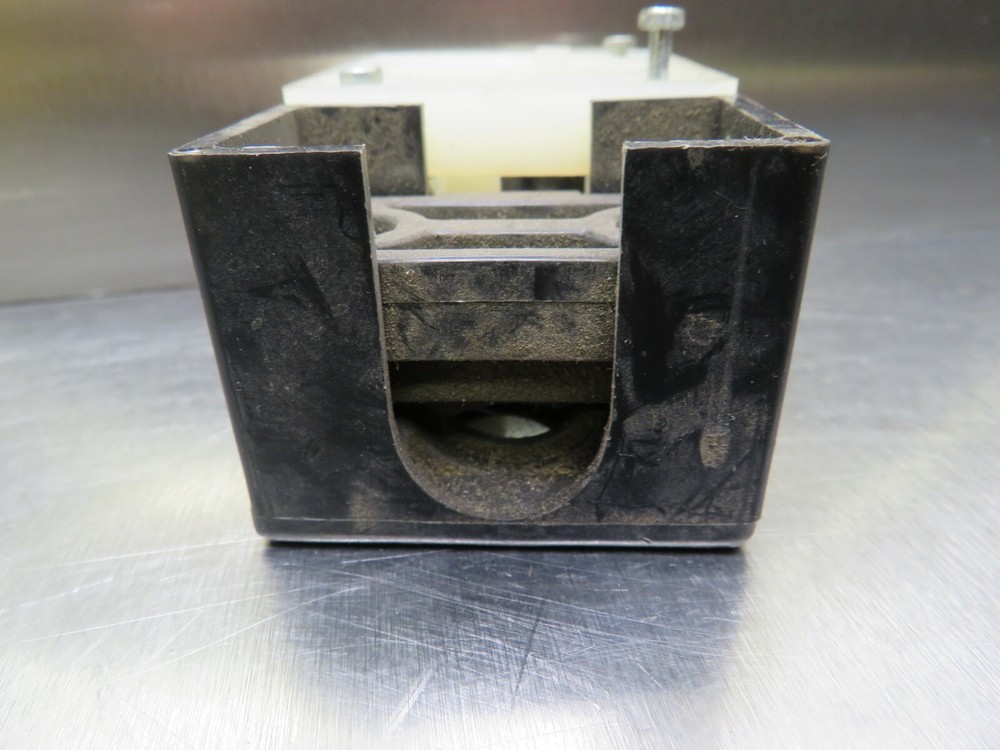 Hubbell 3WAA Angle Adapter Grip Range: 0.385 to 0.780"