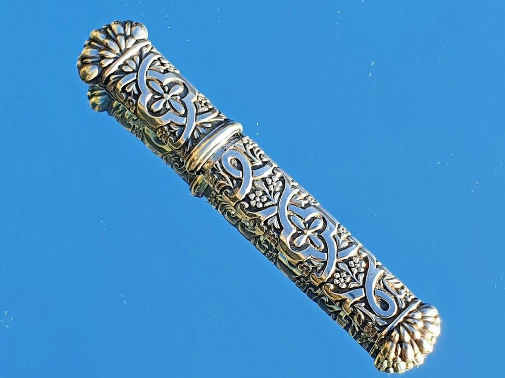 Silver Sewing Needle Case, Etui, Ornate Repousse design