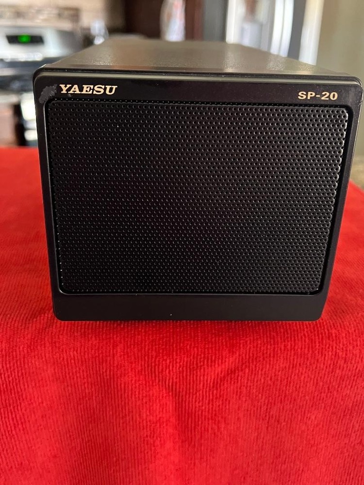 YAESU SP-20 SPEAKER!! **LOOK**