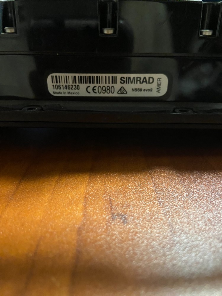 Simrad NSS9 Evo2 9" Touchscreen MFD Chartplotter with Power Cord, READ DESCRIP.