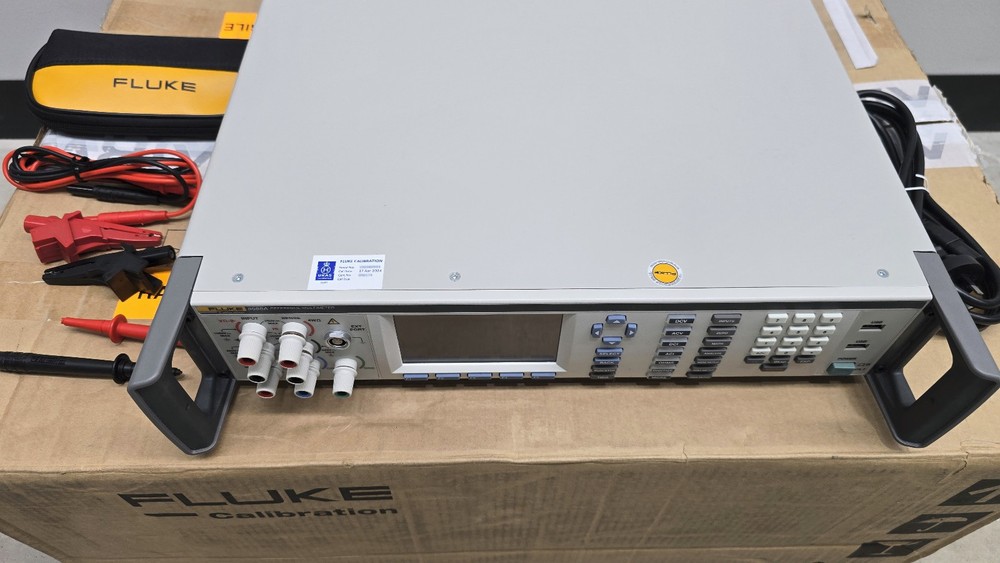 Fluke 8588A Reference Multimeter – High Accuracy Precision DMM
