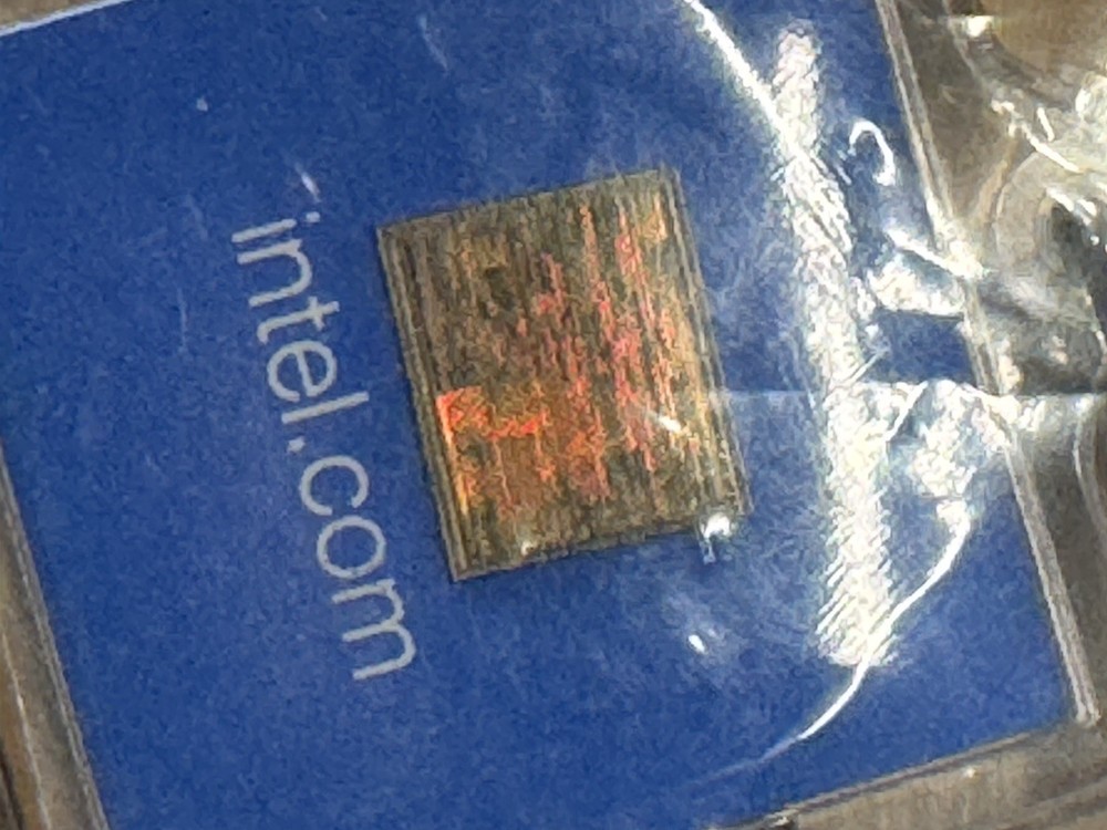 vintage Intel Pentium Processor CPU acrylic keychain - new in plastic bag