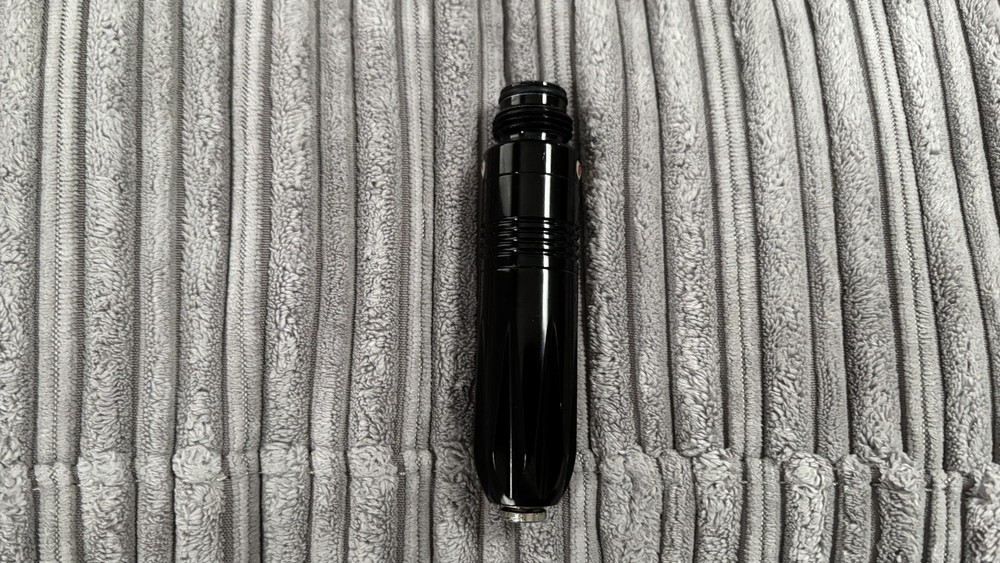 Custom Products V2 Long body regulator gloss black