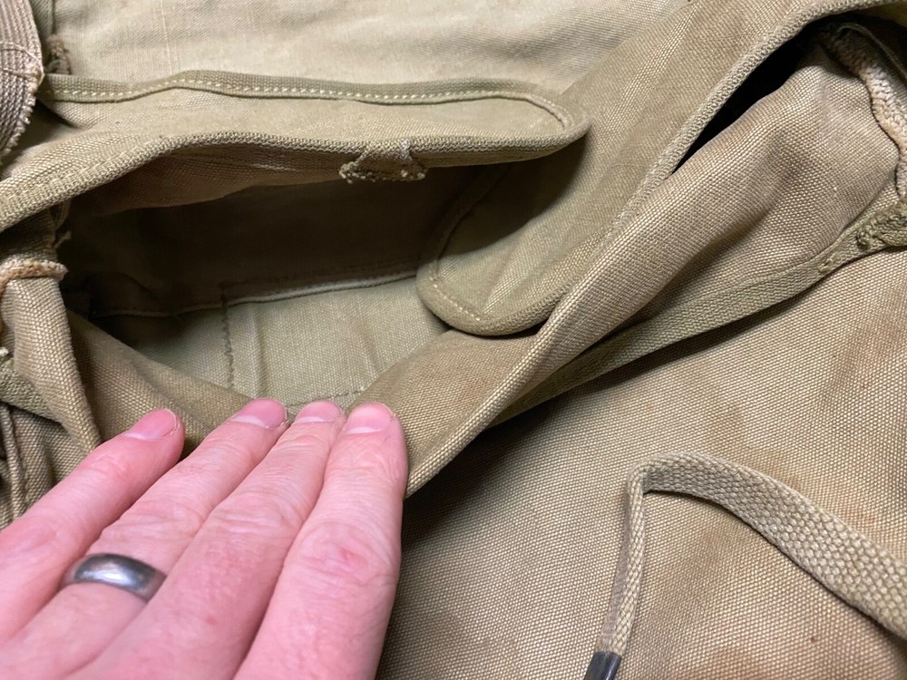 ORIGINAL WWII US USMC MARINE P1941 OFFICER MUSETTE CARRY BAG-BOYT, 1943