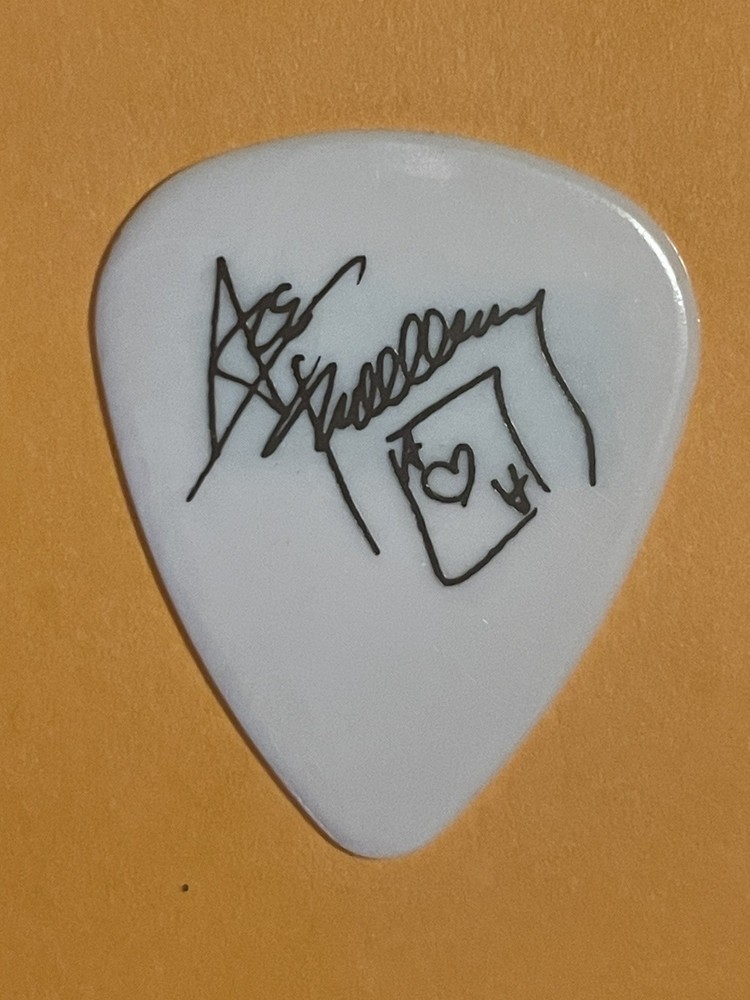 KISS ACE FREHLEY RARE GUITAR PICK 90,S EX