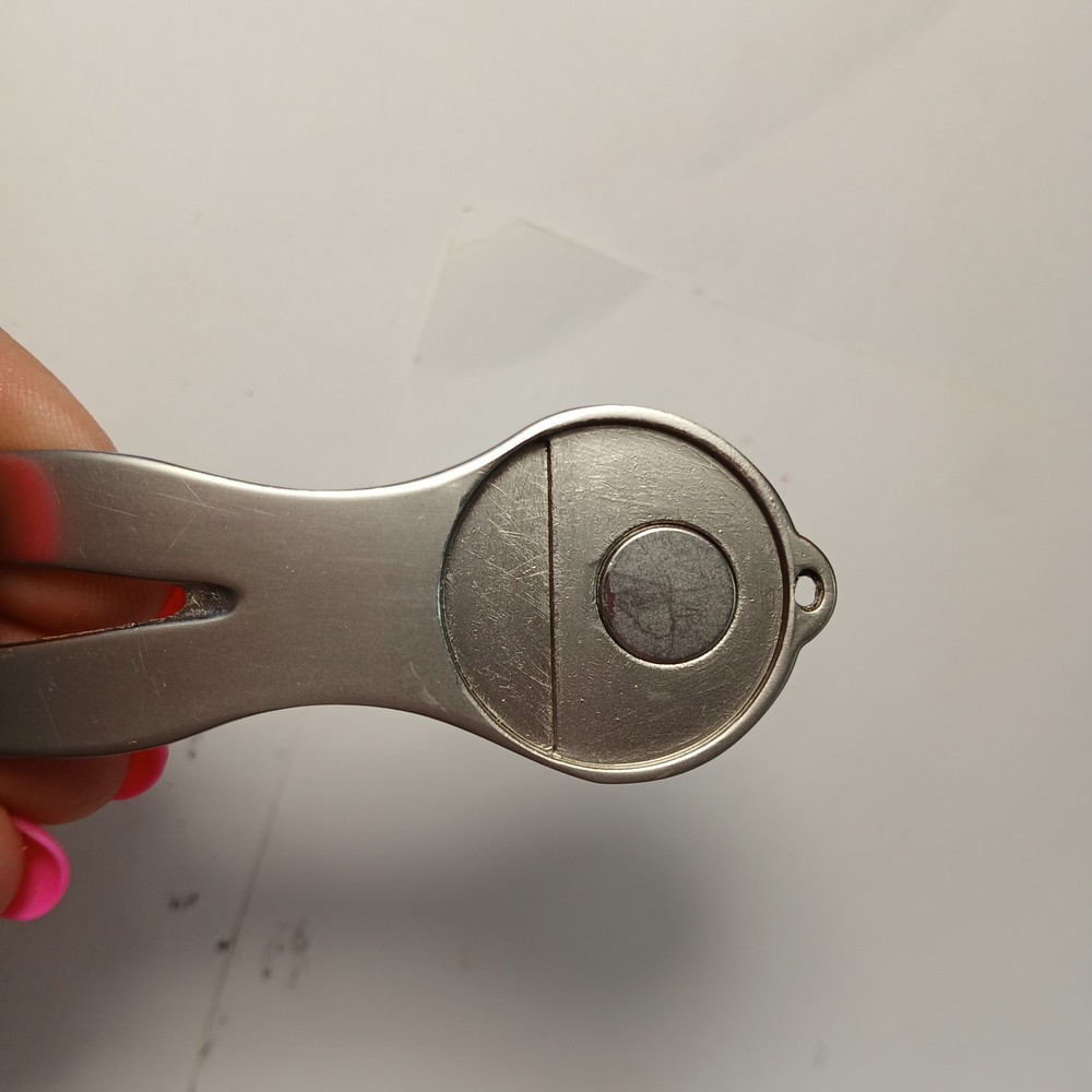 Golf Divot Fixer Repair Tool Magnetic