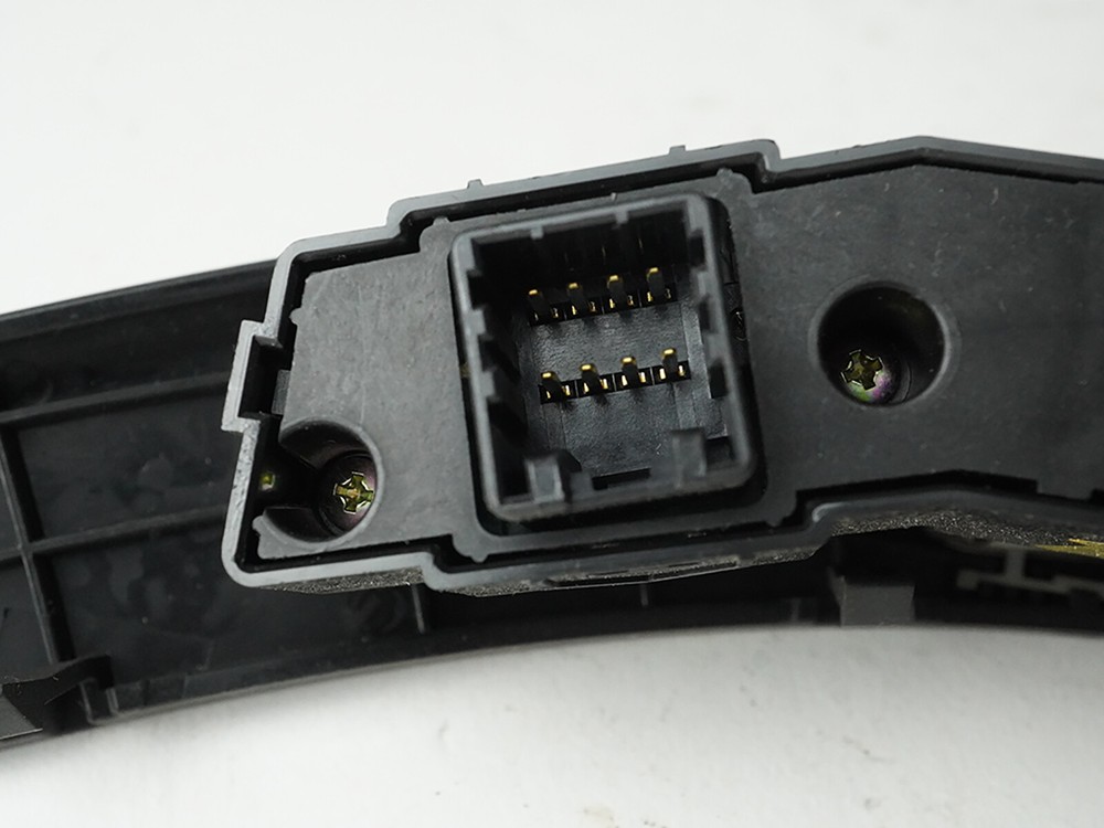 2004 - 2008 Chrsyler Pacifica Audio Information Control Switch Bezel OEM