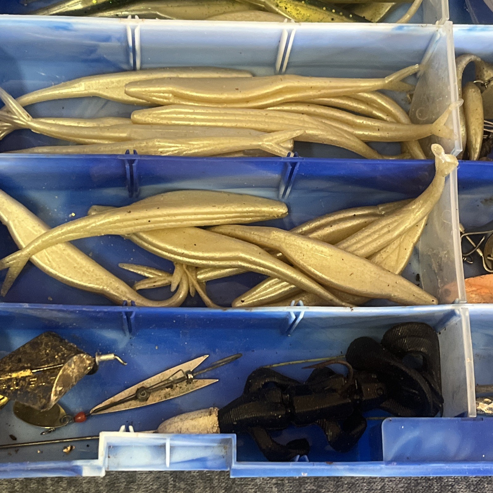 Mixed Fishing Lure Lot w/ Ozark Trail Tackle Box – Luhr Jensen Krocodile, Spoons