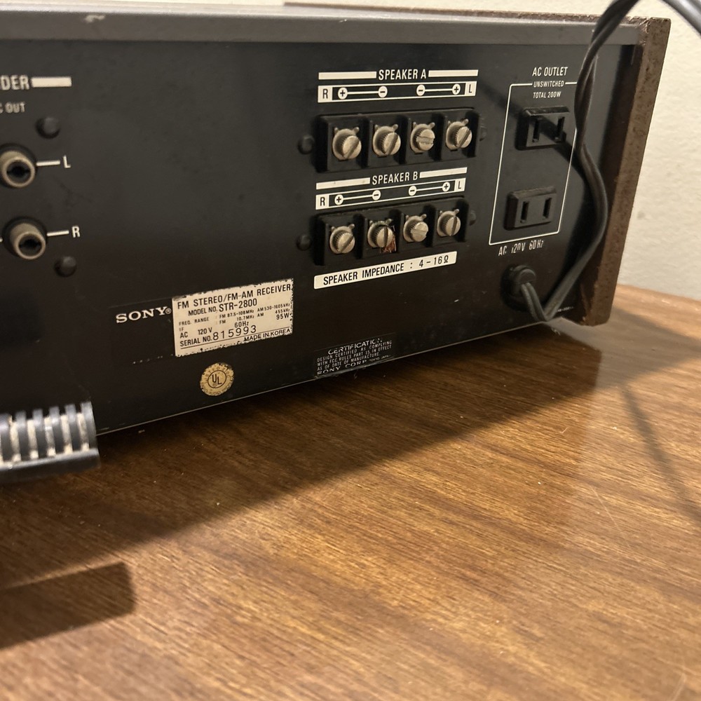 Sony FM Stereo/ FM-AM Receiver Str-2800 -Powers On - Untested