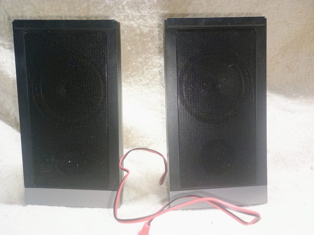 ONN Mini Stereo System ONB15AV203CD Left/Right 4" Speakers.  full response, 4ohm