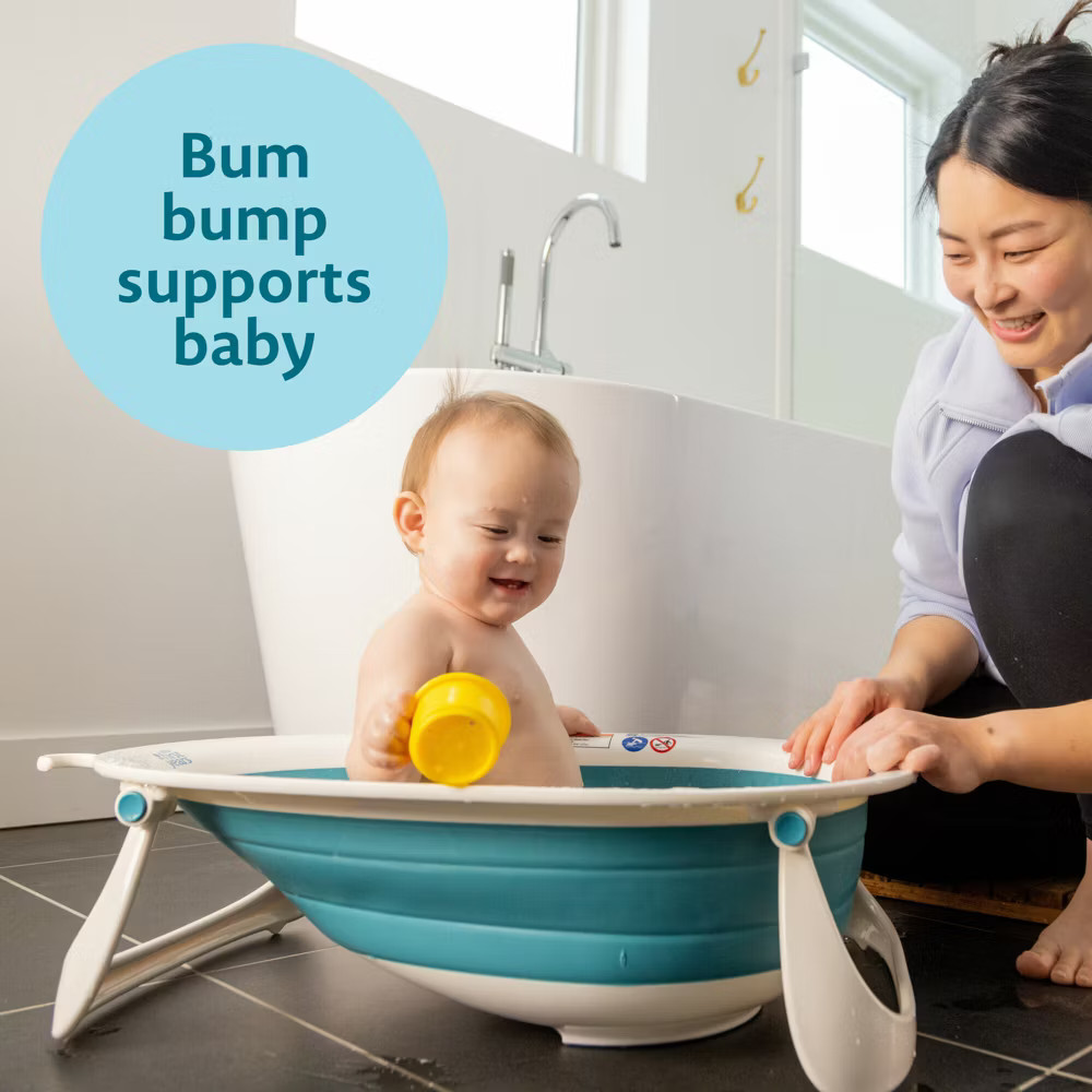 The First Years Infants and Toddlers Sure Comfort Collapsible Baby Bathtub