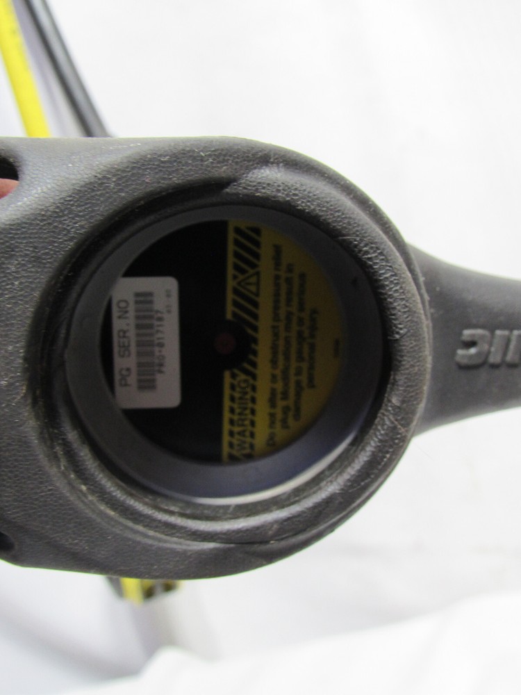 oceanic octopus glo DATA PLUS dive computer , regulators