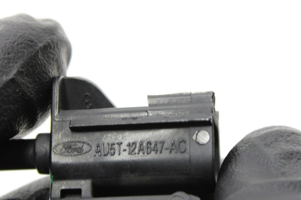 2013 - 2019 FORD FLEX OUTER AIR AMBIENT TEMP TEMPERATURE SENSOR OEM