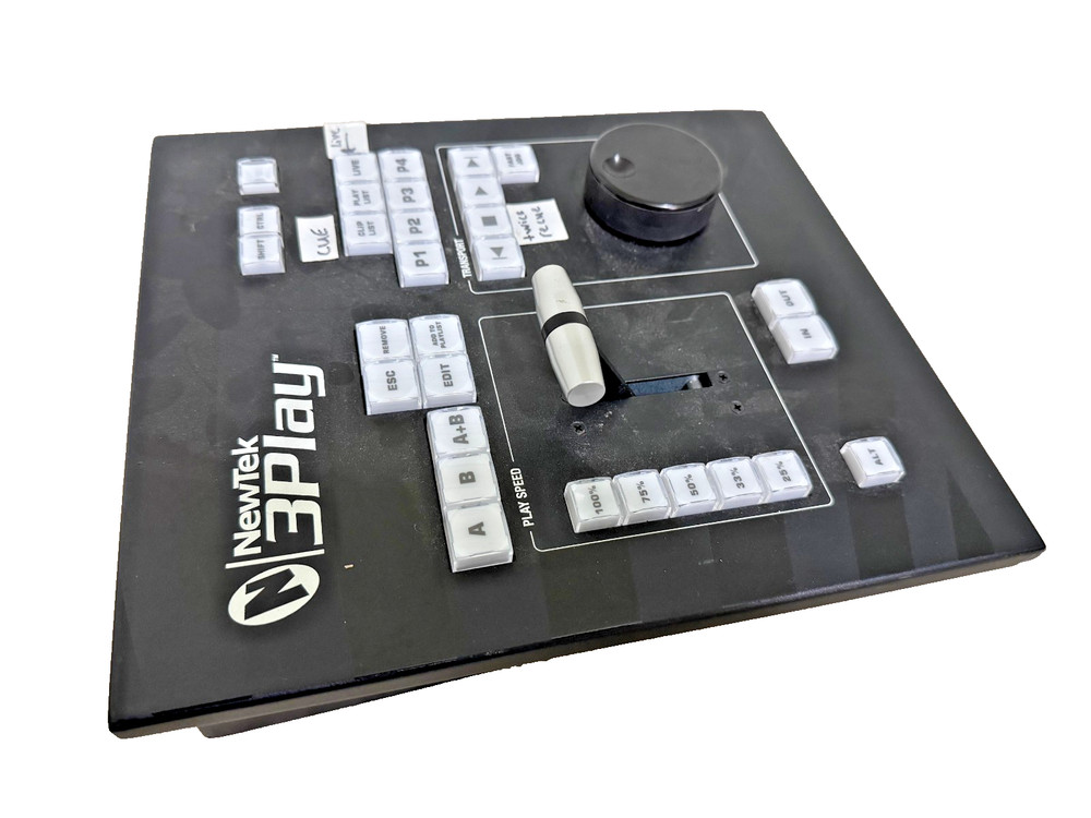 NewTek 3Play 3PXD440 with NewTek 3Play 425 Control Surface