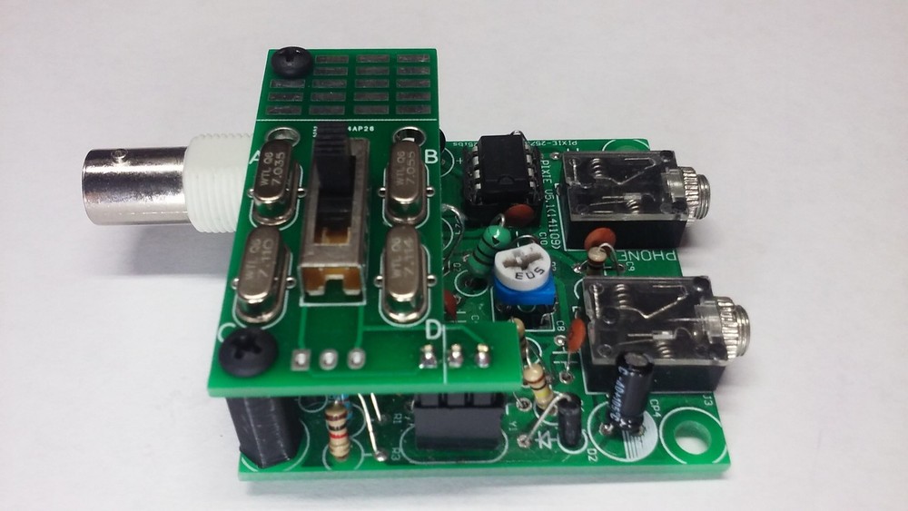 Pixie Switch 2 Kit with 4 30M HC49/s crystals