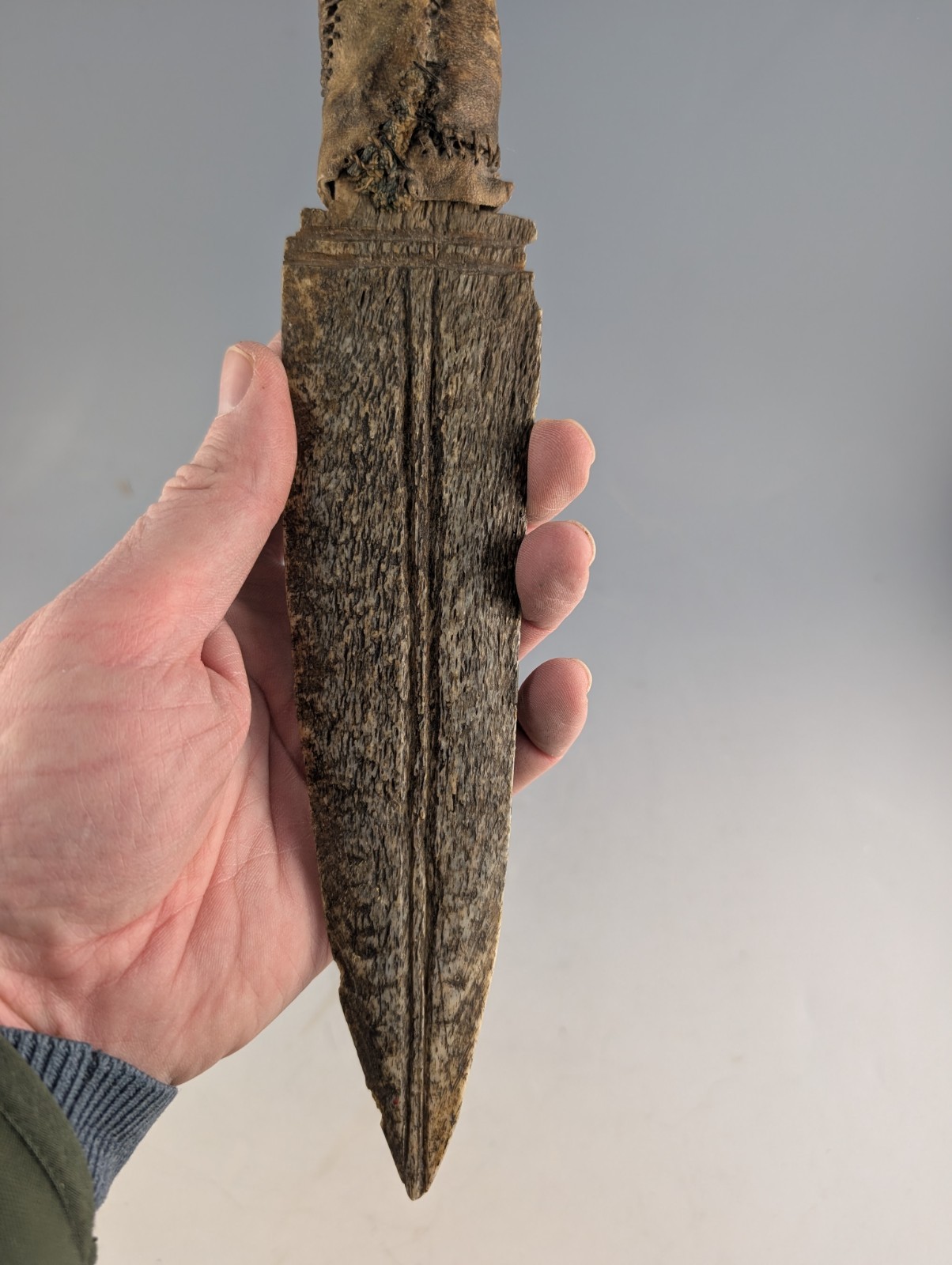 ANTIQUE NORTHWEST COAST CARVED EFFIGY DAGGER