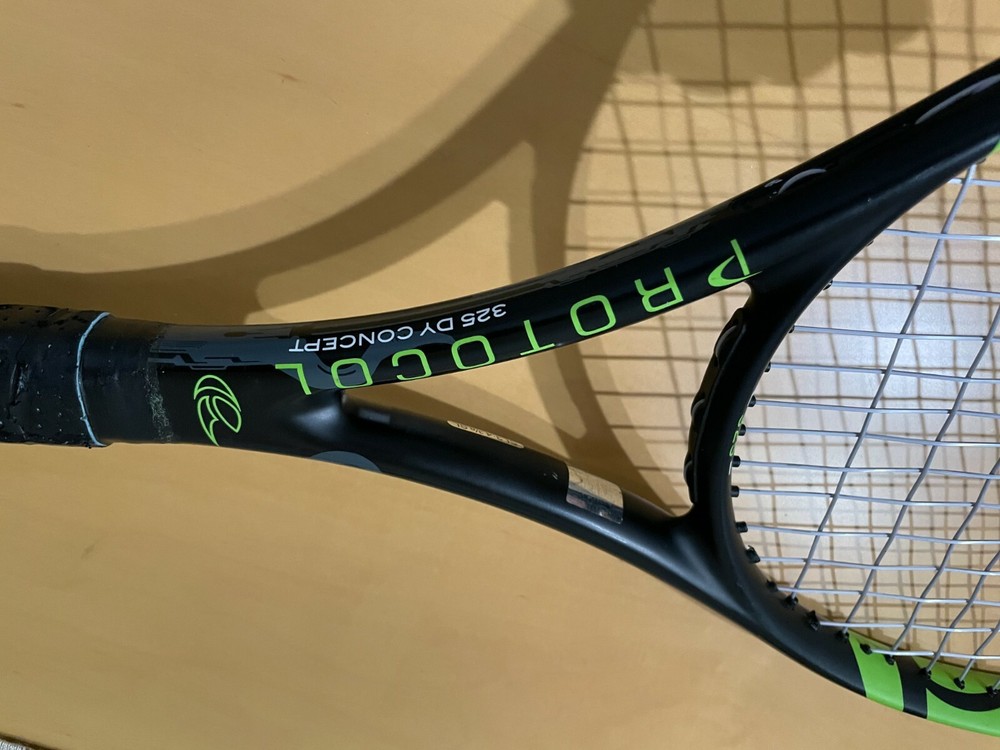Solinco Protocol Concept 325 Grip 4-3/8” Good used condition