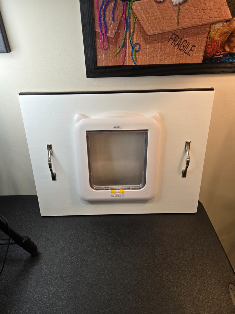 ENERGY SAVER CAT FLAP WINDOW INSERT