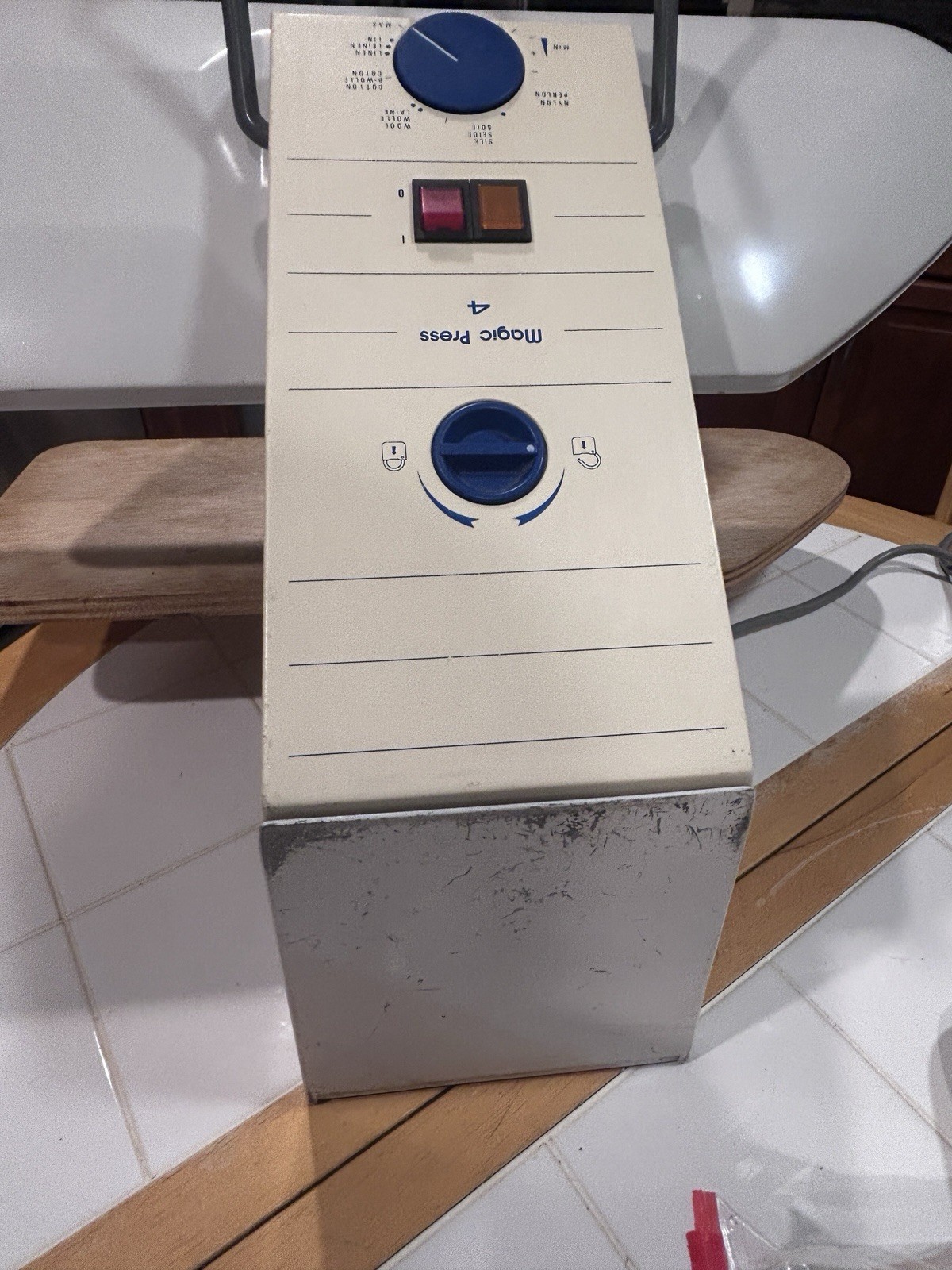 Singer Magic Press 4 Electric Clothing Iron Commercial Heat Press w/Manual Works