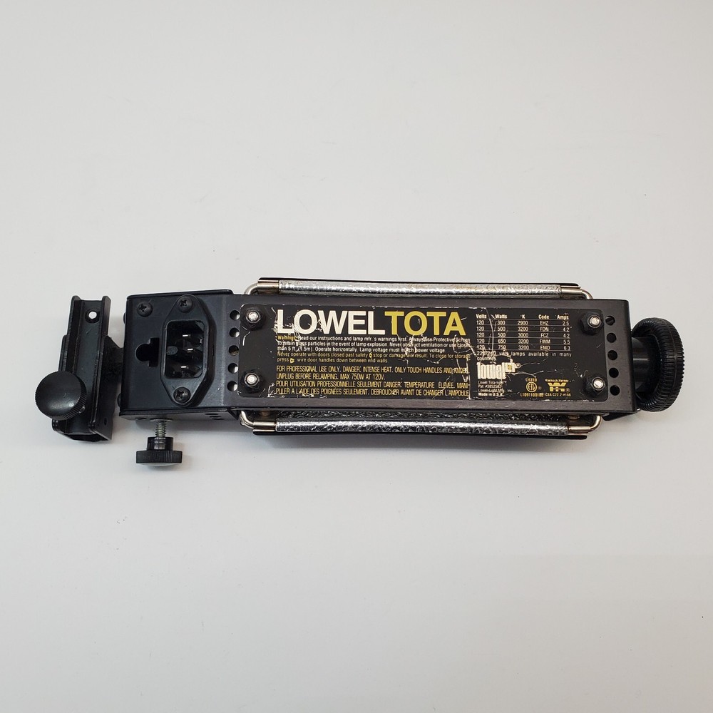 Lowel TOTA Light Professional Studio Lighting Light Kit & Power Supply - TESTED