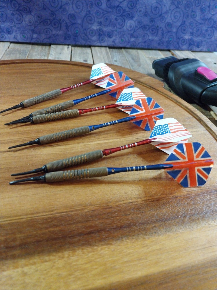 American & British Darts that are Vinage with Plastic tips