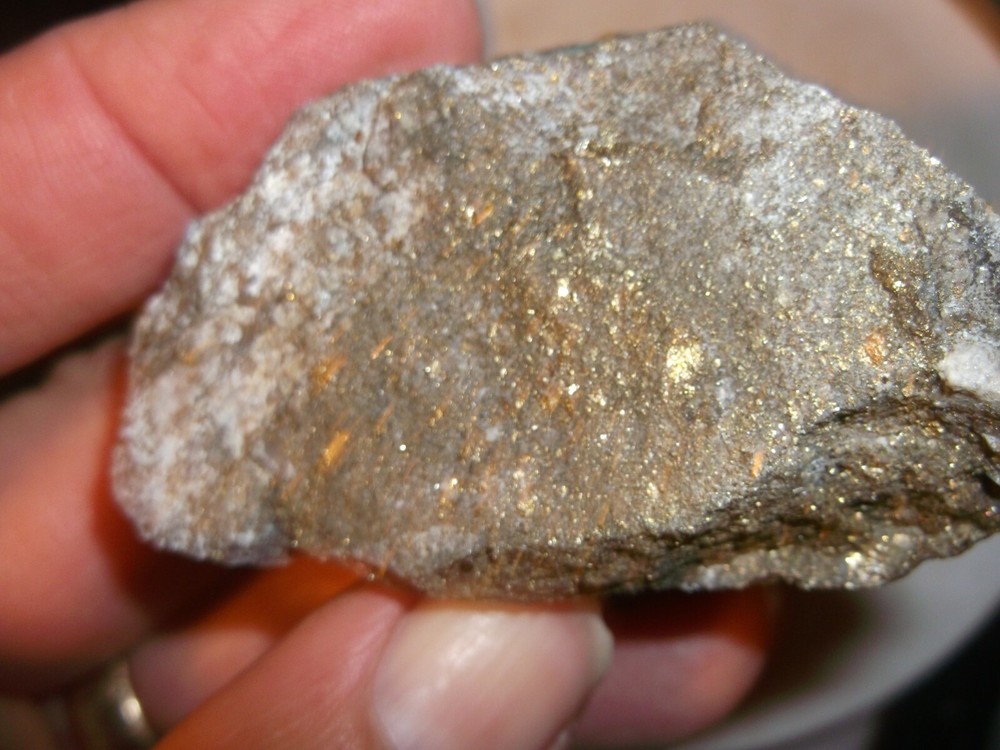Gold, silver, copper, 100 grams samples ,ore high grade .