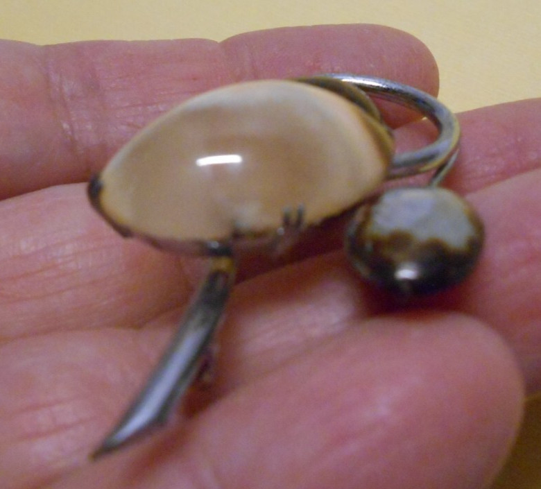 Vintage Silvertone Cabochon Stone Pin Brooch 2”