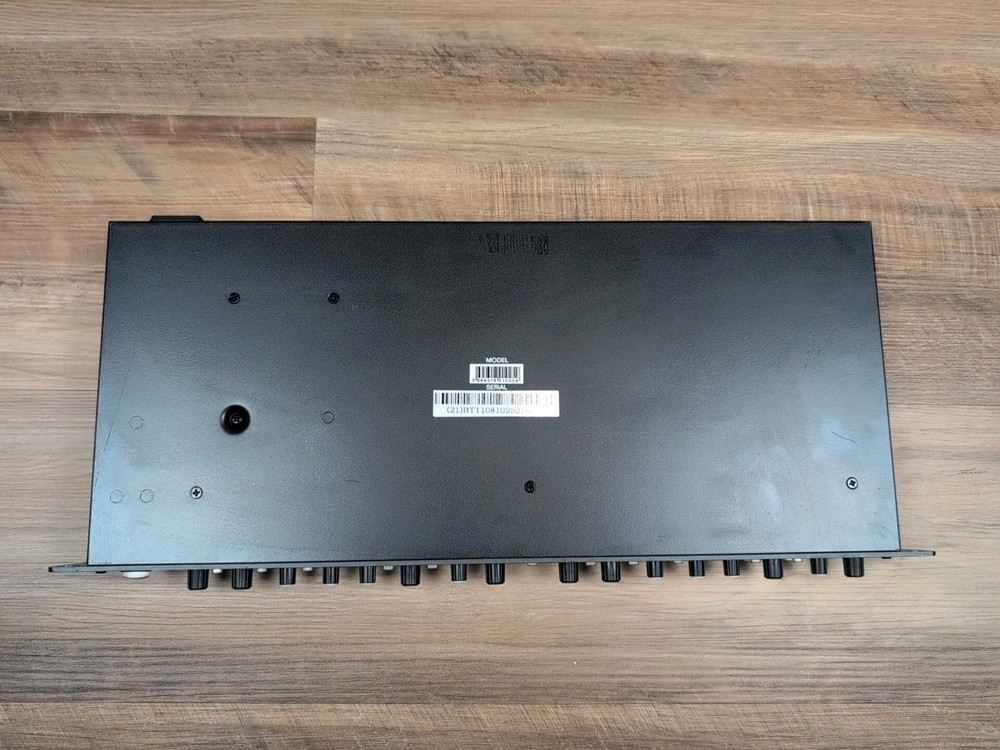 Alesis 3632 Dual Channel Compressor Limiter Gate Rack Mount