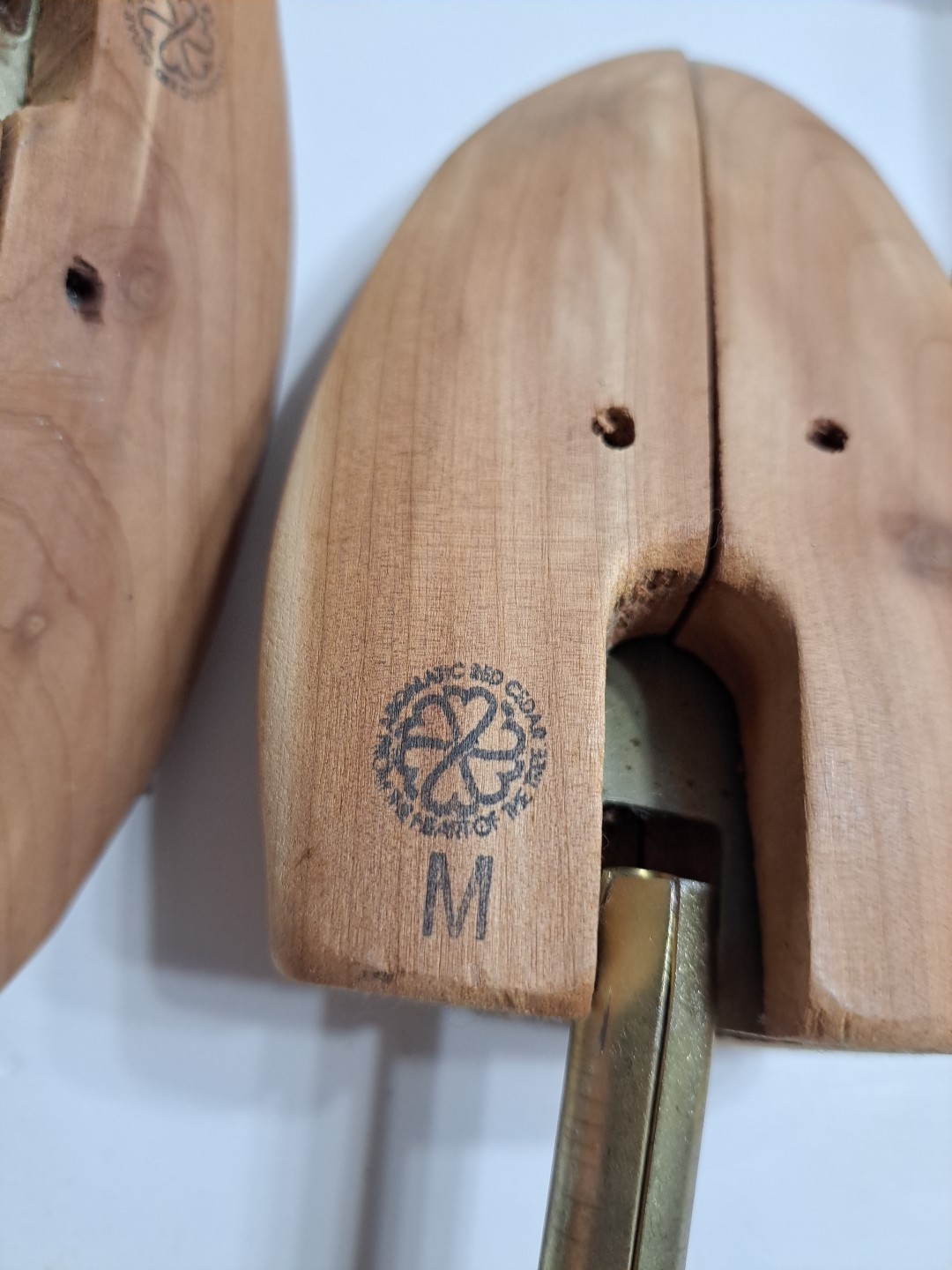 Lot Of 4 Eddie Bauer Aromatic Cedar Shoe Keepers Rochester Shoe Tree Co. Size M