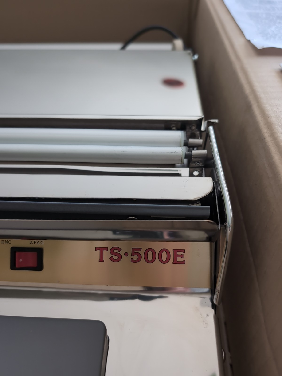 Torrey 20 Inch / 500 mm Hand Wrapping Machine Film Wrapper for Food Pack