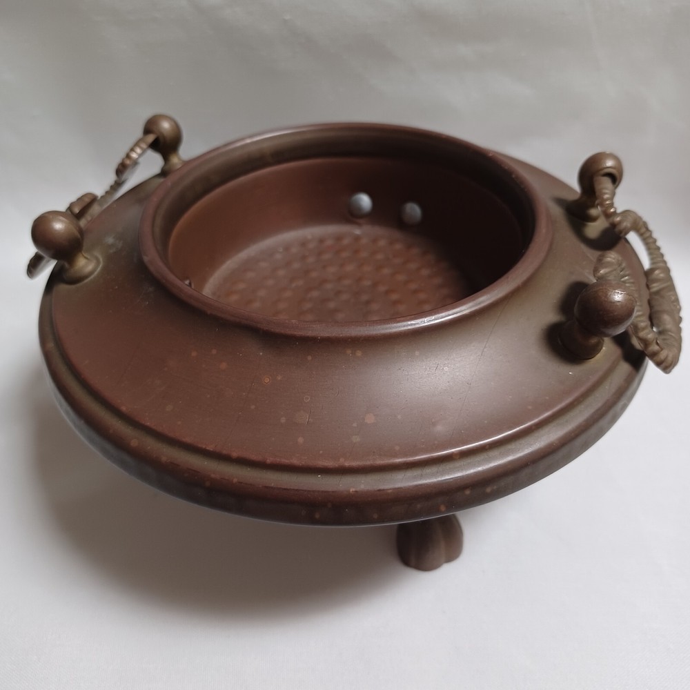 ANTIQUE LATE 1800s MIDDLE EASTERN BRASS & HAMMERED COPPER INSERT TRIPOD BRAZIER