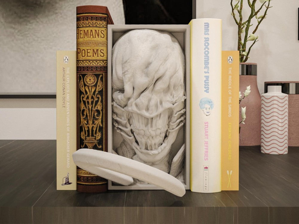 Chatterer Book Nook & Wall Mount - Hellraiser Horror Decor