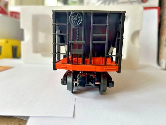 MTH RAILKING TRAINS RARE NFL CLEVELAND BROWNS O27 ORE CAR 30-75269 NEW IN BOX