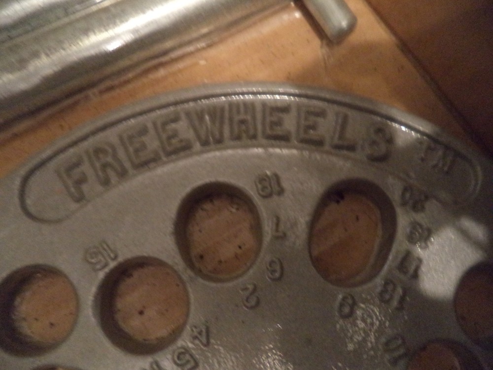 Vintage FREE WHEELS